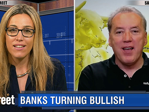 Wall St. Banks Bullish On Gold; Should Investors Worry?