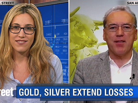 Crowded Trade Unwinding in Gold, Silver As Metals Extend Losses?